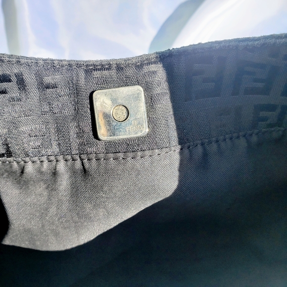 🖤SOLD BLACK FENDI ZUCCHINO TOTE🖤 - Picture 10 of 13